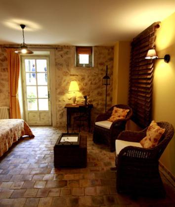 Mas Bella Cortis Bed & Breakfast La Garde Adhemar Bagian luar foto